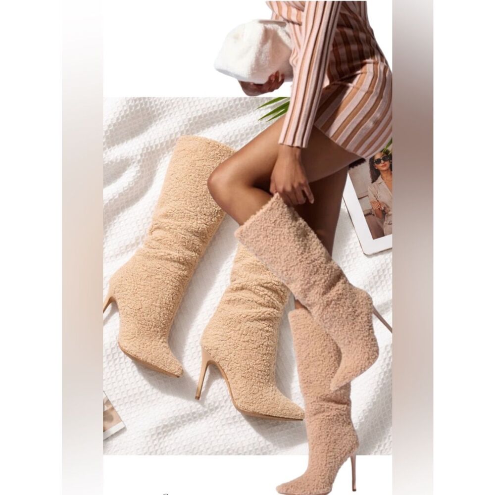 AZALEA WANG Tan Paityn Fuzzy knee High Slip On Heel Boots size 8